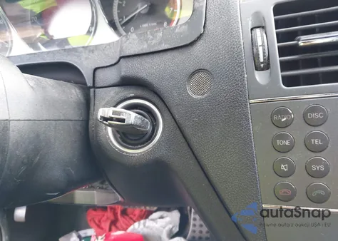 2010 Mercedes-Benz C 300 Luxury/Sport из США, поврежденный, VIN WDDGF5EB8AR086746